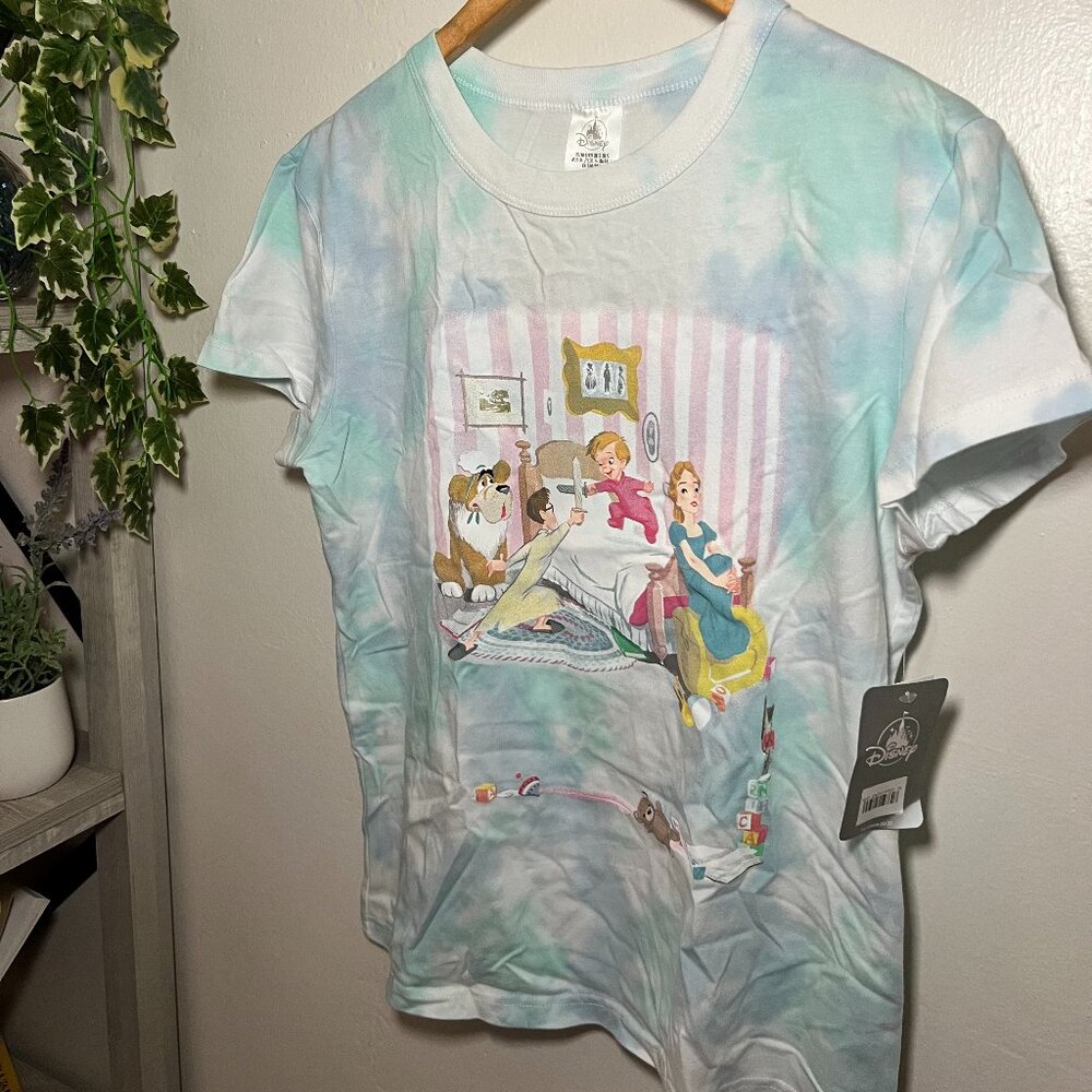 Disney Peter Pan Family Scene Tie Dye Graphic Tee Size Small